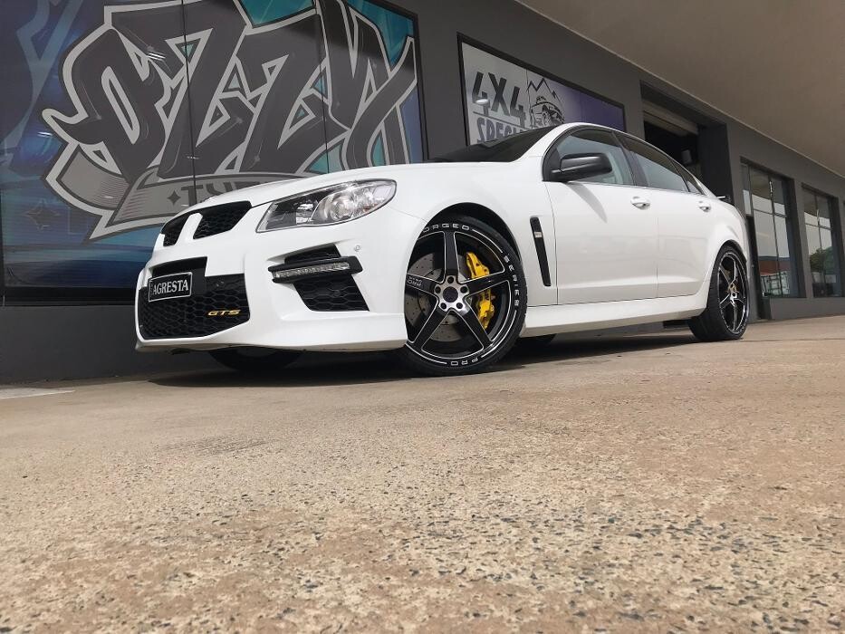 Images Ozzy Tyres Fyshwick | Tyres Canberra | Wheels & Tyres ACT | 4x4 Centre