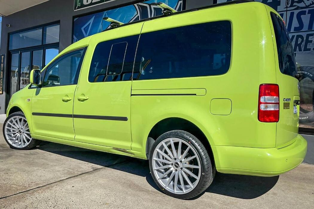 Images Ozzy Tyres Fyshwick | Tyres Canberra | Wheels & Tyres ACT | 4x4 Centre