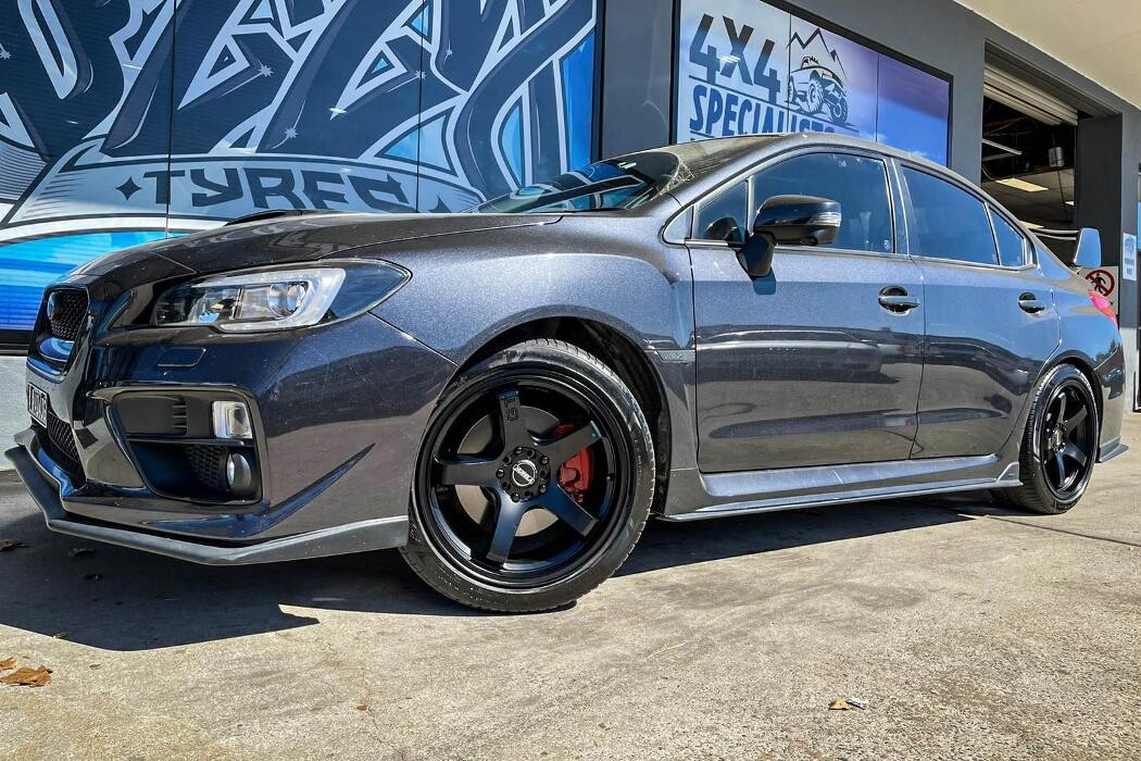 Images Ozzy Tyres Fyshwick | Tyres Canberra | Wheels & Tyres ACT | 4x4 Centre