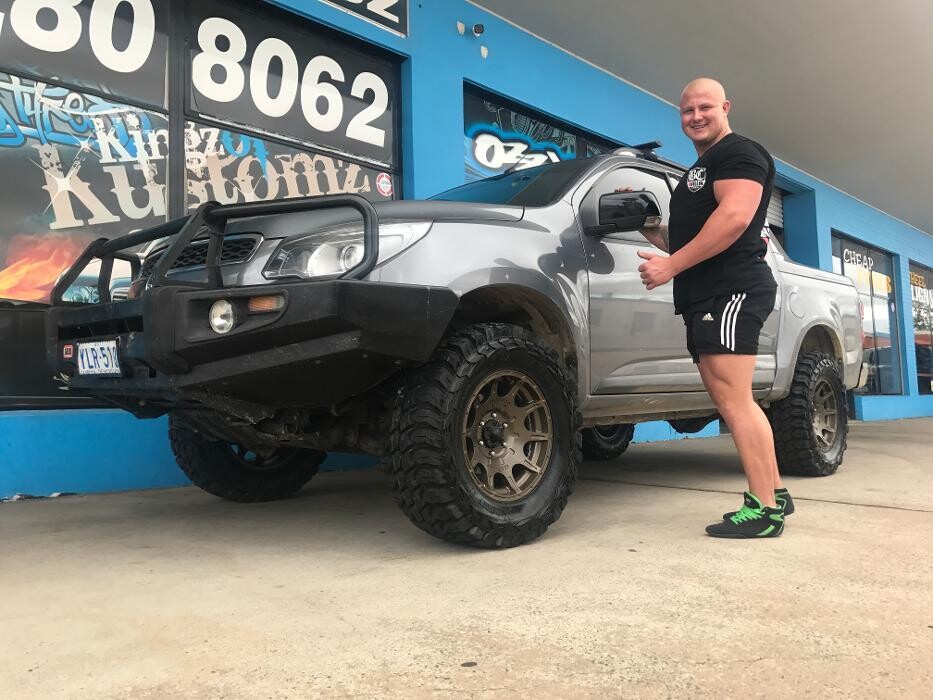 Images Ozzy Tyres Fyshwick | Tyres Canberra | Wheels & Tyres ACT | 4x4 Centre