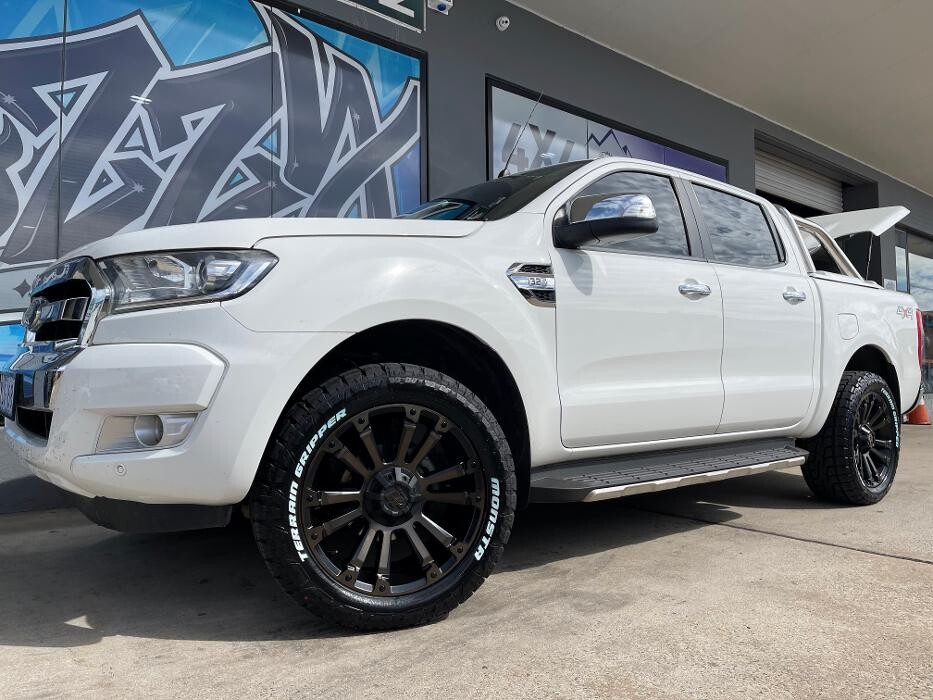 Images Ozzy Tyres Fyshwick | Tyres Canberra | Wheels & Tyres ACT | 4x4 Centre