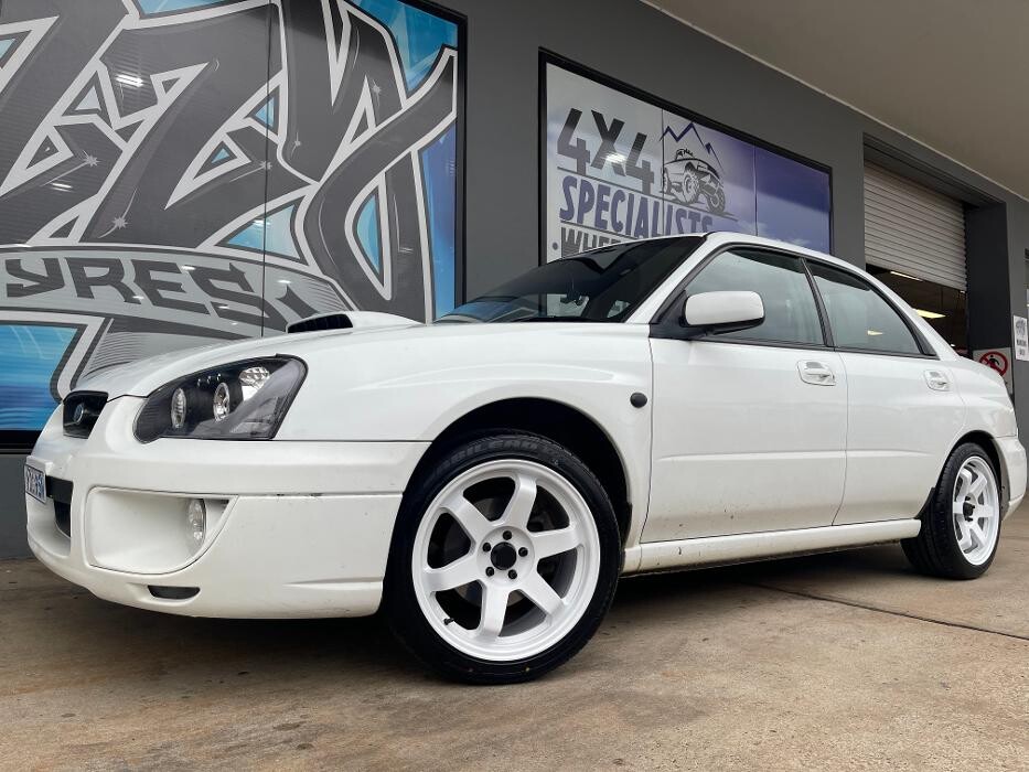 Images Ozzy Tyres Fyshwick | Tyres Canberra | Wheels & Tyres ACT | 4x4 Centre
