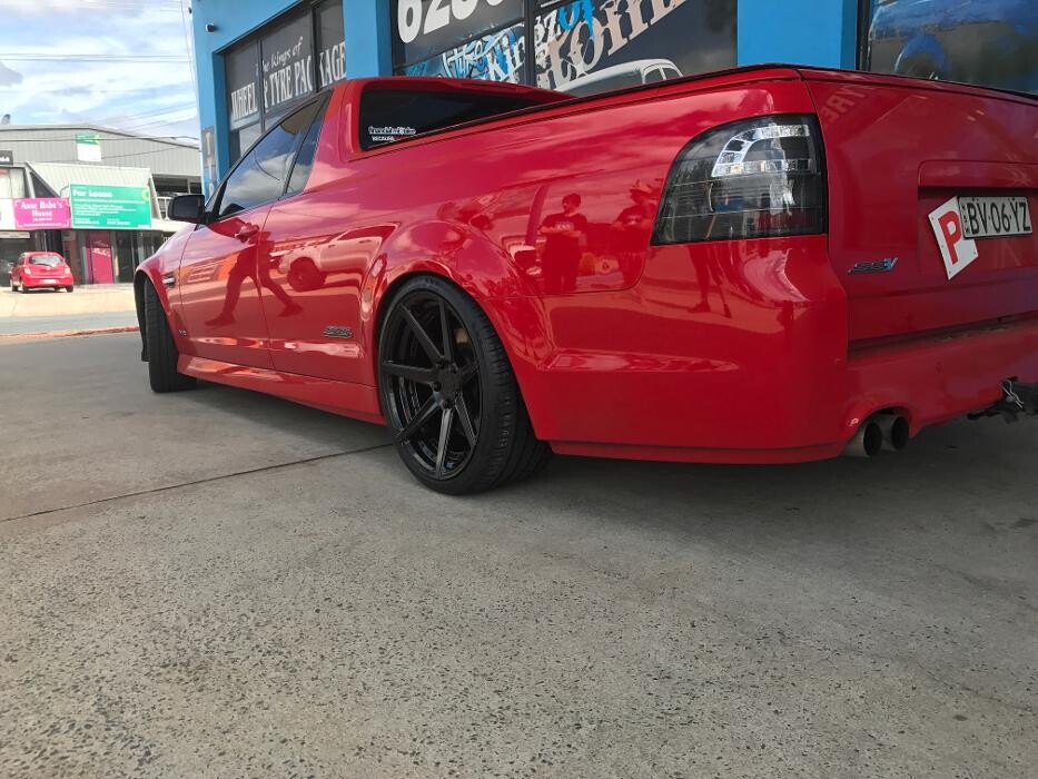 Images Ozzy Tyres Fyshwick | Tyres Canberra | Wheels & Tyres ACT | 4x4 Centre