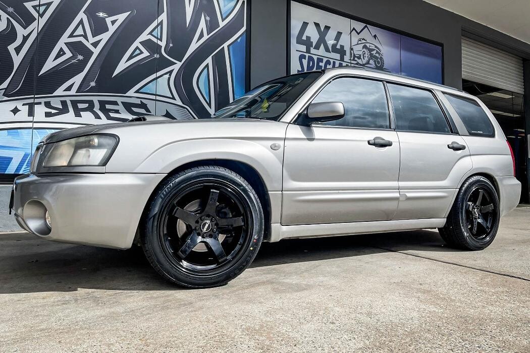 Images Ozzy Tyres Fyshwick | Tyres Canberra | Wheels & Tyres ACT | 4x4 Centre