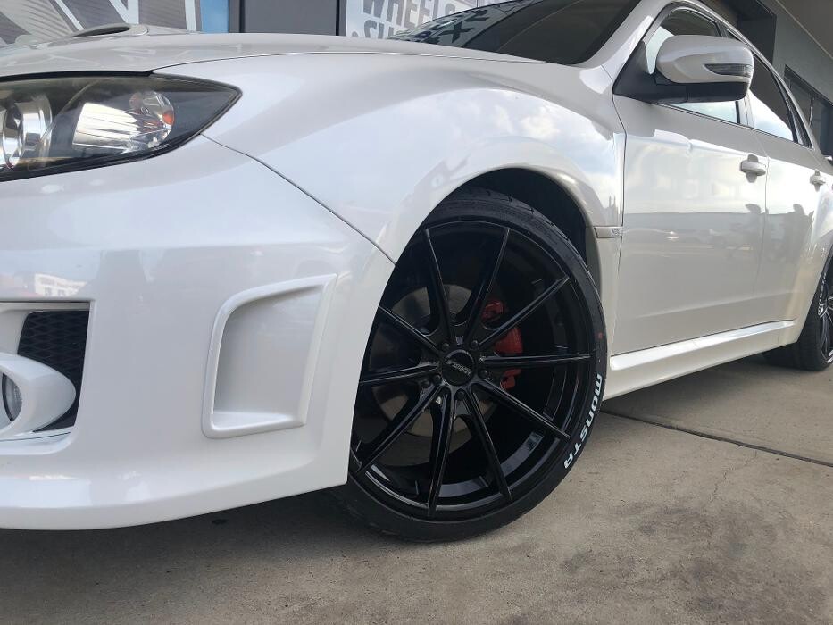 Images Ozzy Tyres Fyshwick | Tyres Canberra | Wheels & Tyres ACT | 4x4 Centre