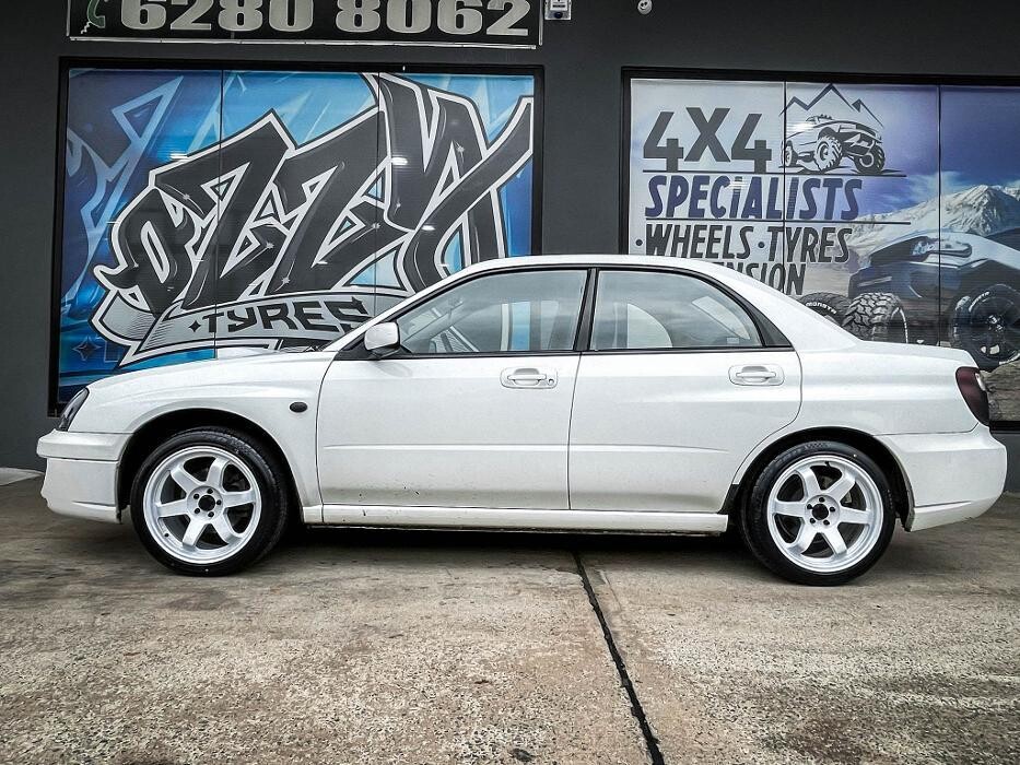 Images Ozzy Tyres Fyshwick | Tyres Canberra | Wheels & Tyres ACT | 4x4 Centre
