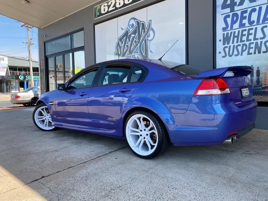 Images Ozzy Tyres Fyshwick | Tyres Canberra | Wheels & Tyres ACT | 4x4 Centre