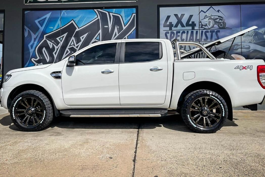 Images Ozzy Tyres Fyshwick | Tyres Canberra | Wheels & Tyres ACT | 4x4 Centre