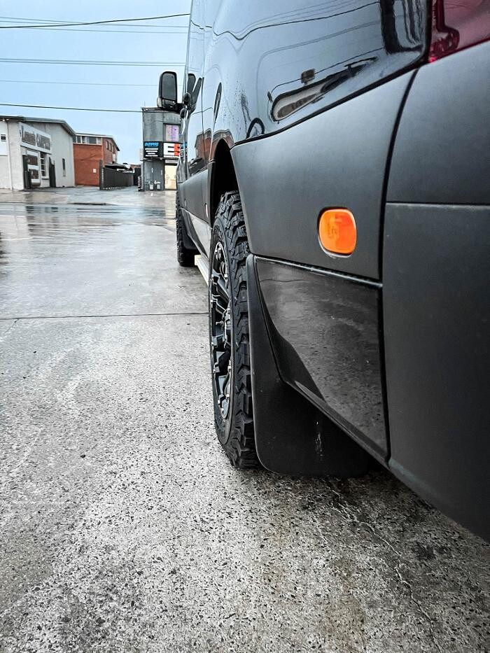 Images Ozzy Tyres Fyshwick | Tyres Canberra | Wheels & Tyres ACT | 4x4 Centre