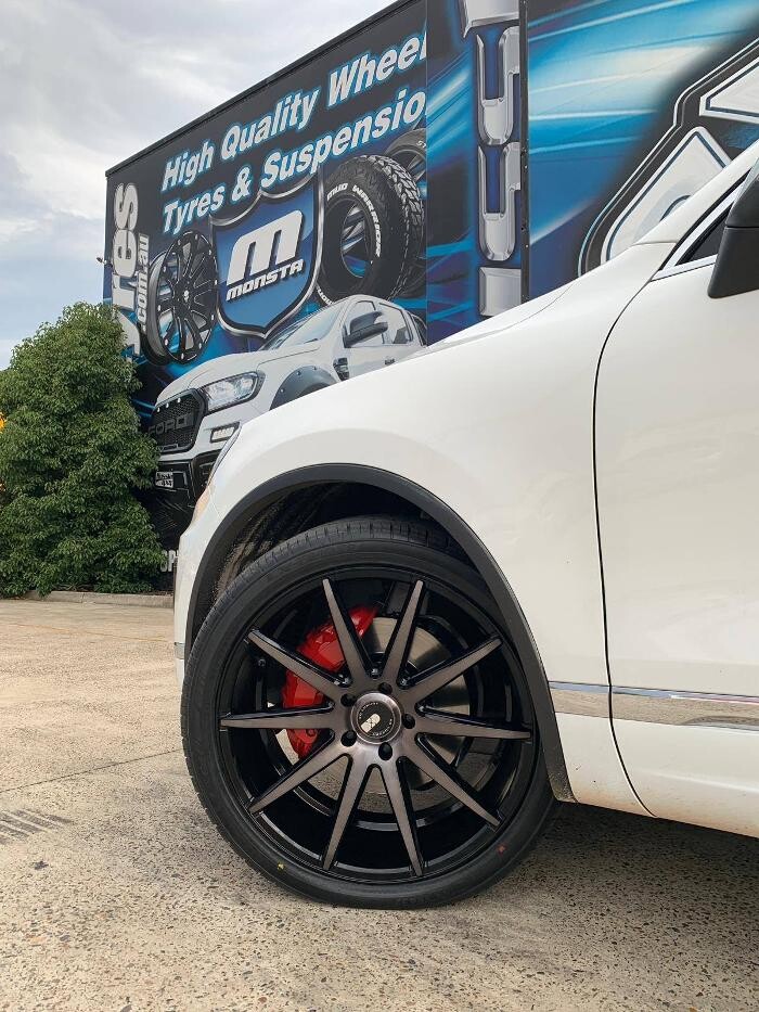 Images Ozzy Tyres Fyshwick | Tyres Canberra | Wheels & Tyres ACT | 4x4 Centre