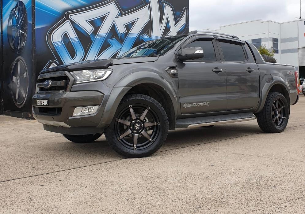 Images Ozzy Tyres Fyshwick | Tyres Canberra | Wheels & Tyres ACT | 4x4 Centre