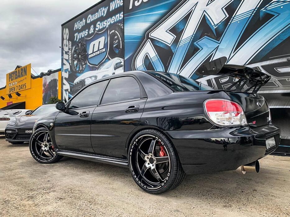 Images Ozzy Tyres Fyshwick | Tyres Canberra | Wheels & Tyres ACT | 4x4 Centre