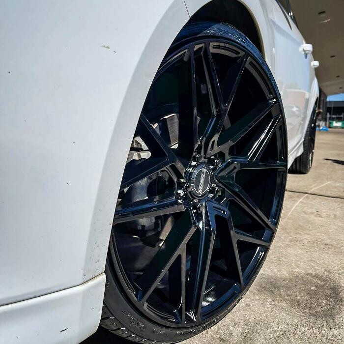 Images Ozzy Tyres Fyshwick | Tyres Canberra | Wheels & Tyres ACT | 4x4 Centre