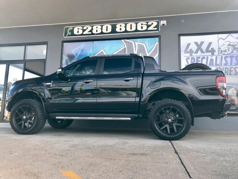 Images Ozzy Tyres Fyshwick | Tyres Canberra | Wheels & Tyres ACT | 4x4 Centre
