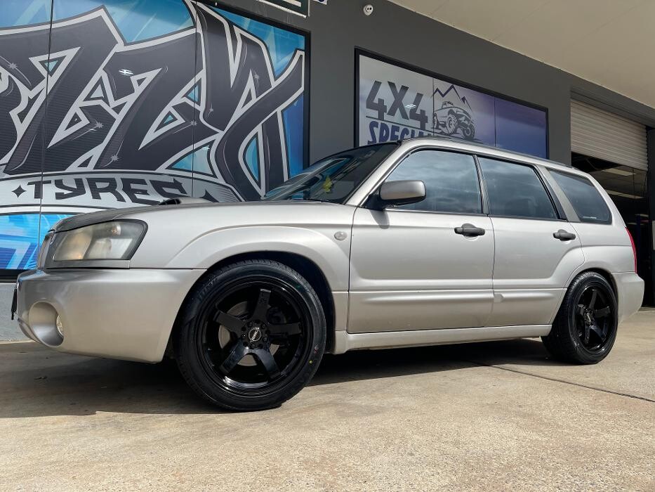 Images Ozzy Tyres Fyshwick | Tyres Canberra | Wheels & Tyres ACT | 4x4 Centre