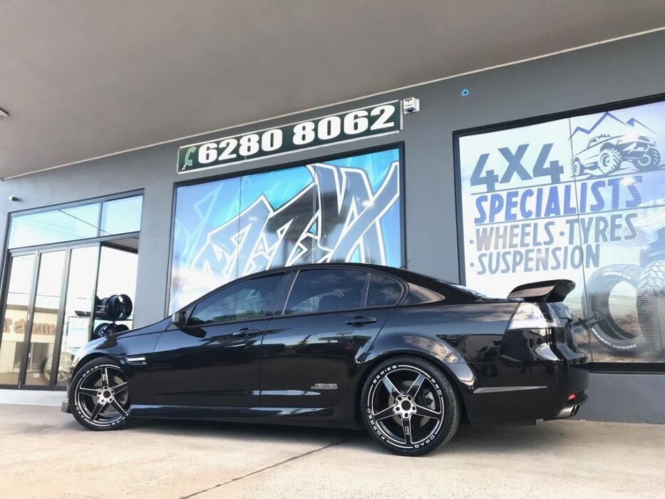 Images Ozzy Tyres Fyshwick | Tyres Canberra | Wheels & Tyres ACT | 4x4 Centre