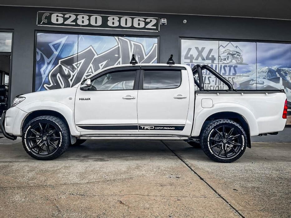 Images Ozzy Tyres Fyshwick | Tyres Canberra | Wheels & Tyres ACT | 4x4 Centre