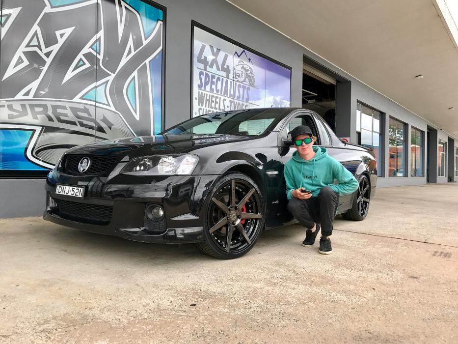 Images Ozzy Tyres Fyshwick | Tyres Canberra | Wheels & Tyres ACT | 4x4 Centre