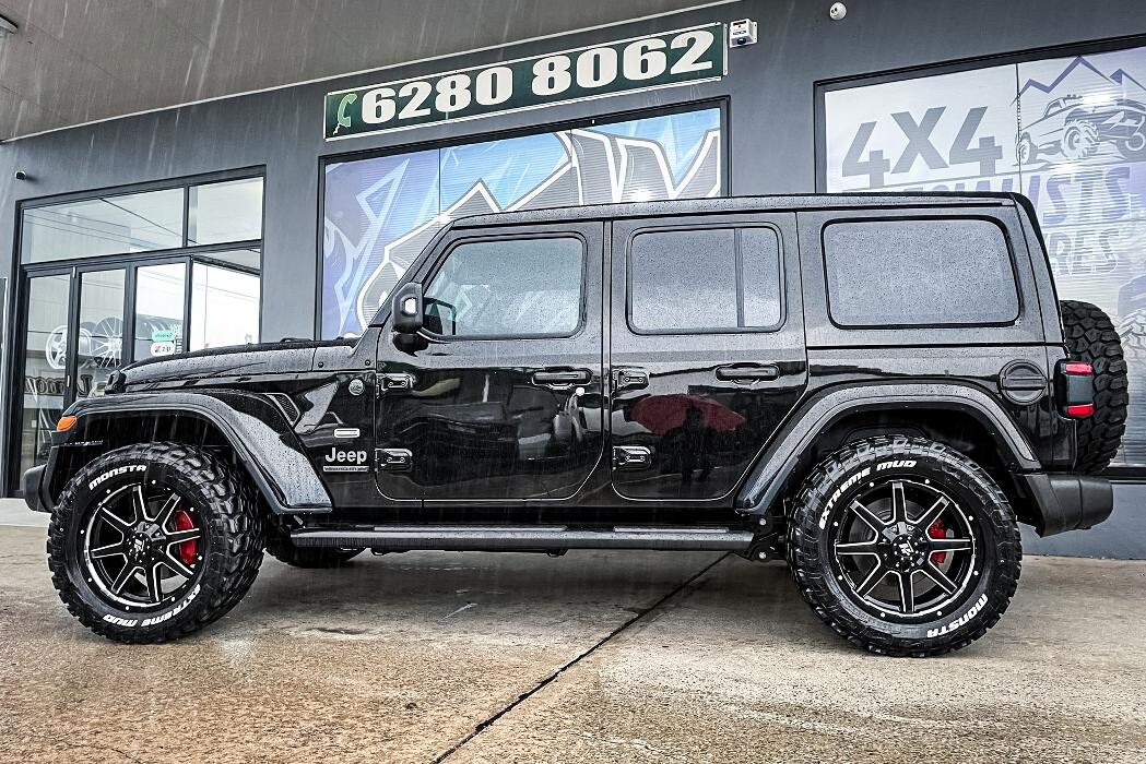 Images Ozzy Tyres Fyshwick | Tyres Canberra | Wheels & Tyres ACT | 4x4 Centre