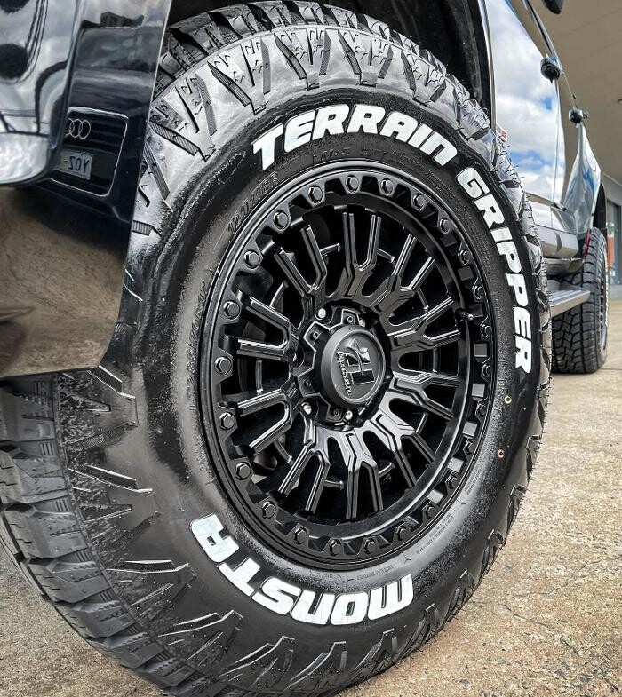 Images Ozzy Tyres Fyshwick | Tyres Canberra | Wheels & Tyres ACT | 4x4 Centre