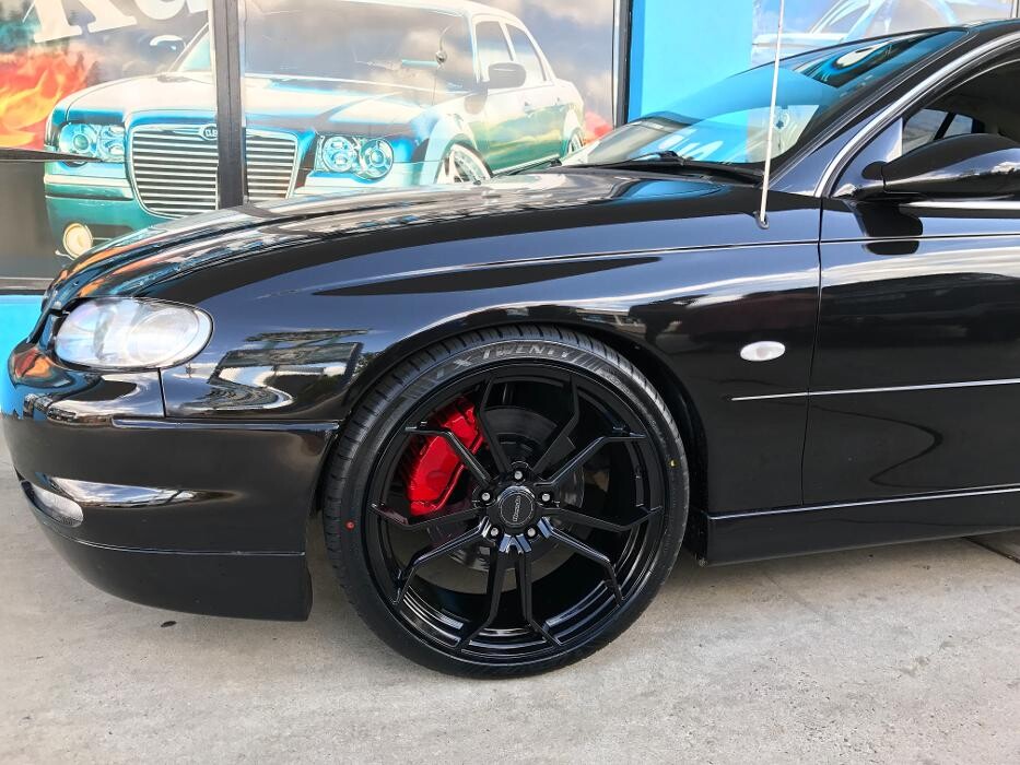 Images Ozzy Tyres Fyshwick | Tyres Canberra | Wheels & Tyres ACT | 4x4 Centre