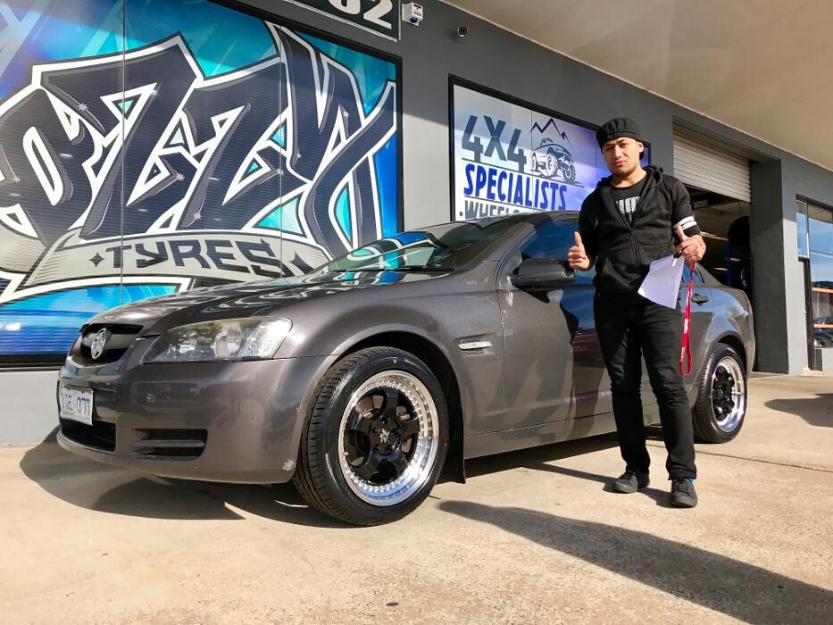 Images Ozzy Tyres Fyshwick | Tyres Canberra | Wheels & Tyres ACT | 4x4 Centre