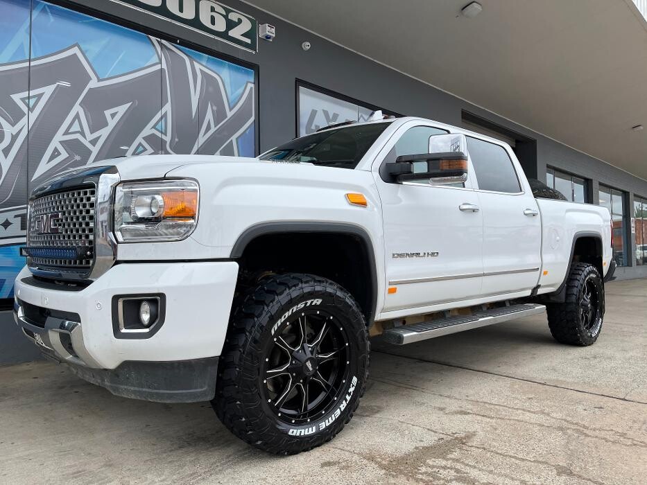 Images Ozzy Tyres Fyshwick | Tyres Canberra | Wheels & Tyres ACT | 4x4 Centre