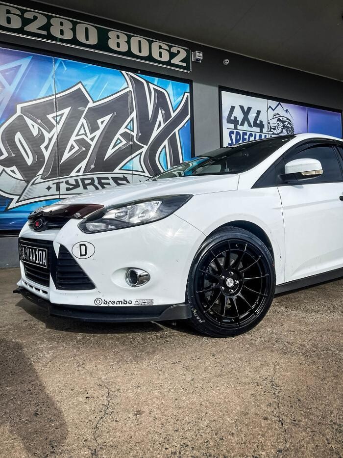 Images Ozzy Tyres Fyshwick | Tyres Canberra | Wheels & Tyres ACT | 4x4 Centre