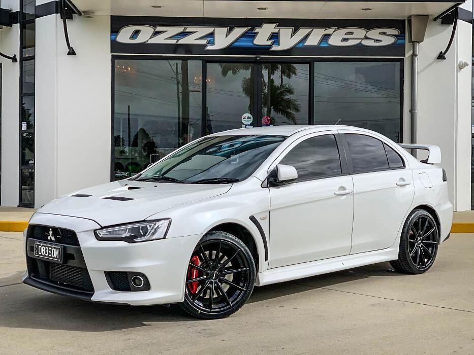 Images Ozzy Tyres Fyshwick | Tyres Canberra | Wheels & Tyres ACT | 4x4 Centre