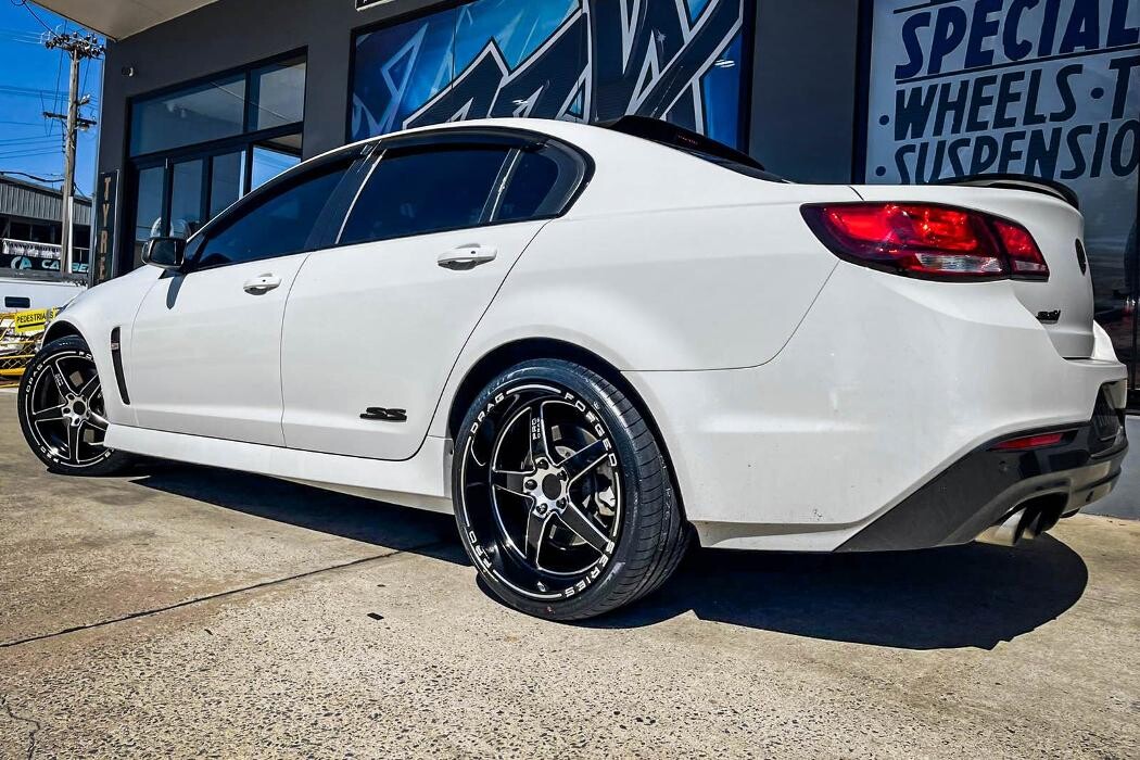 Images Ozzy Tyres Fyshwick | Tyres Canberra | Wheels & Tyres ACT | 4x4 Centre