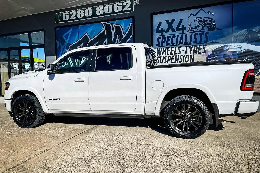 Images Ozzy Tyres Fyshwick | Tyres Canberra | Wheels & Tyres ACT | 4x4 Centre