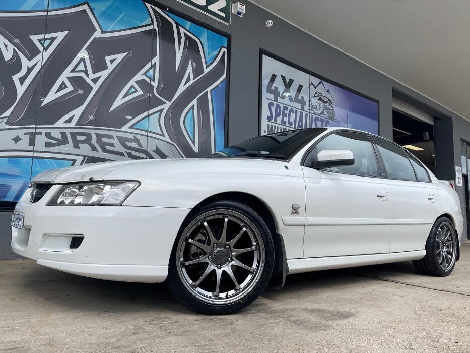 Images Ozzy Tyres Fyshwick | Tyres Canberra | Wheels & Tyres ACT | 4x4 Centre