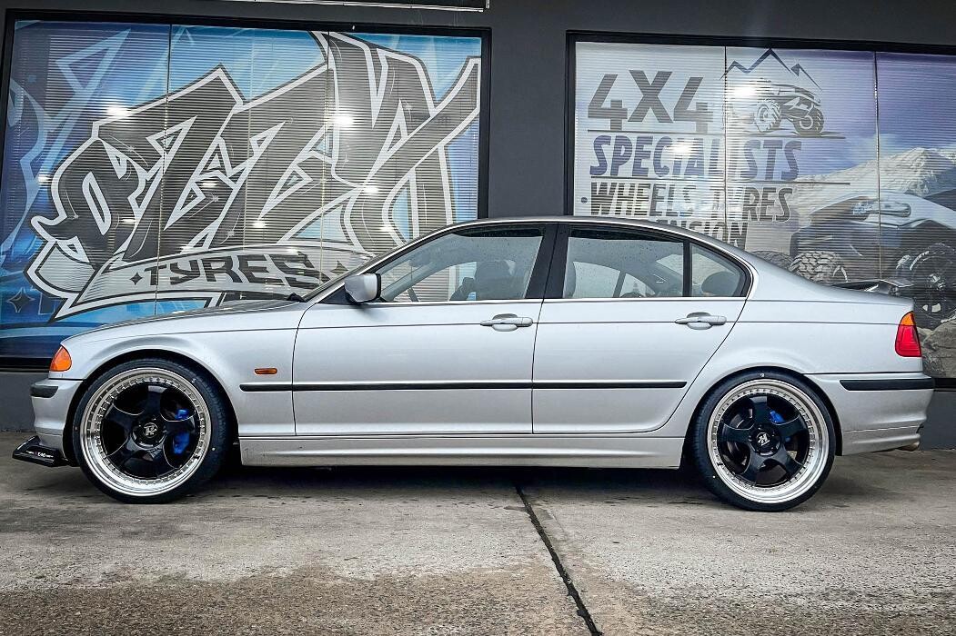 Images Ozzy Tyres Fyshwick | Tyres Canberra | Wheels & Tyres ACT | 4x4 Centre
