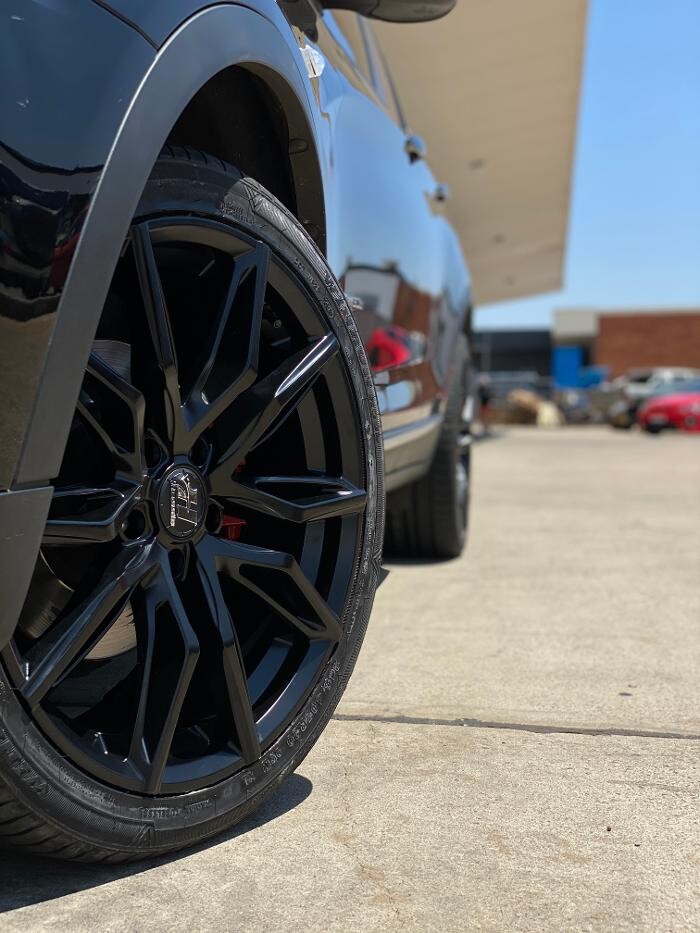 Images Ozzy Tyres Fyshwick | Tyres Canberra | Wheels & Tyres ACT | 4x4 Centre