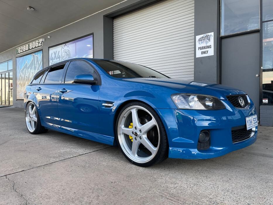 Images Ozzy Tyres Fyshwick | Tyres Canberra | Wheels & Tyres ACT | 4x4 Centre