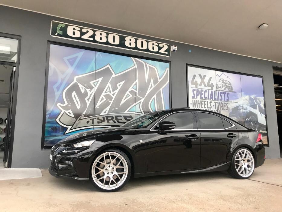 Images Ozzy Tyres Fyshwick | Tyres Canberra | Wheels & Tyres ACT | 4x4 Centre