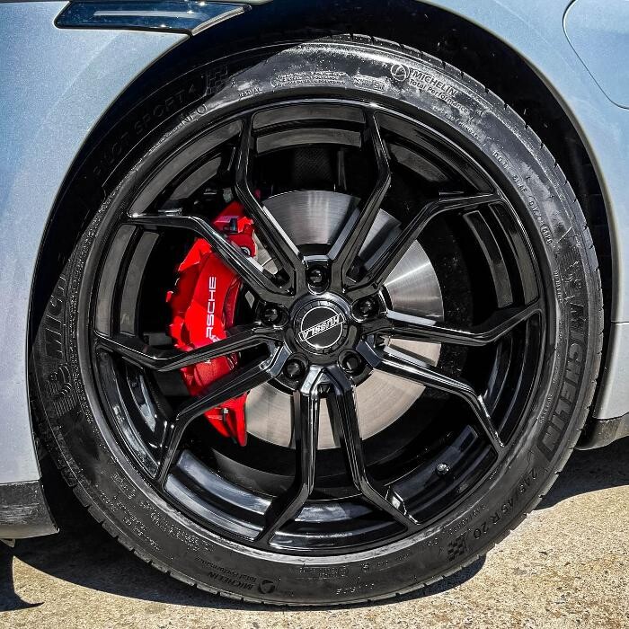 Images Ozzy Tyres Fyshwick | Tyres Canberra | Wheels & Tyres ACT | 4x4 Centre