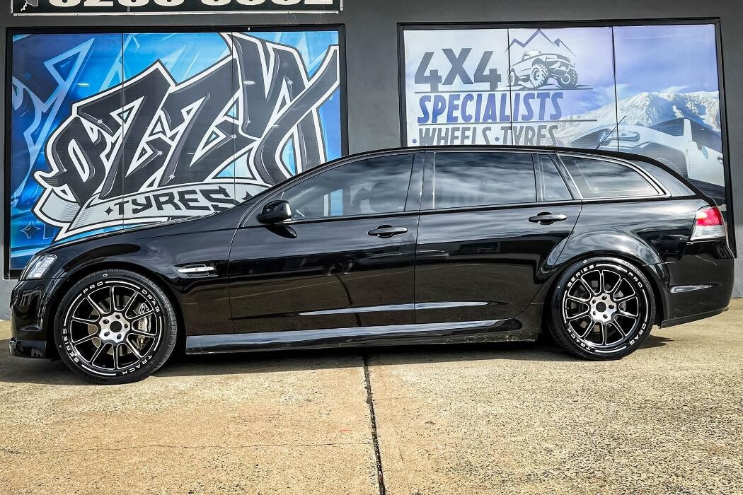 Images Ozzy Tyres Fyshwick | Tyres Canberra | Wheels & Tyres ACT | 4x4 Centre