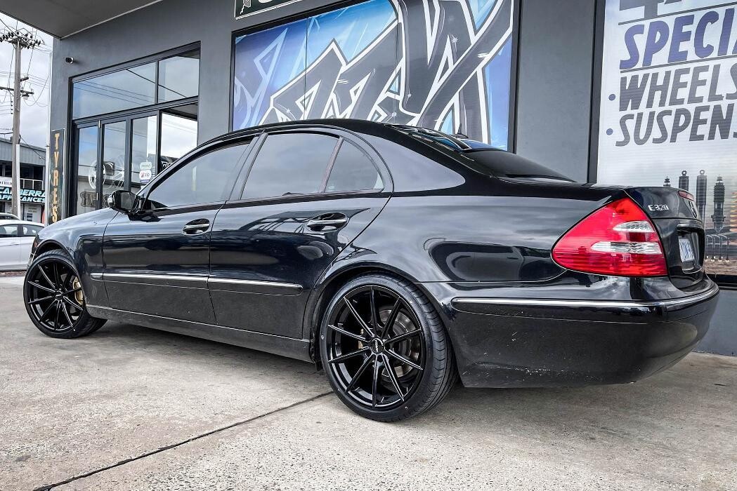 Images Ozzy Tyres Fyshwick | Tyres Canberra | Wheels & Tyres ACT | 4x4 Centre