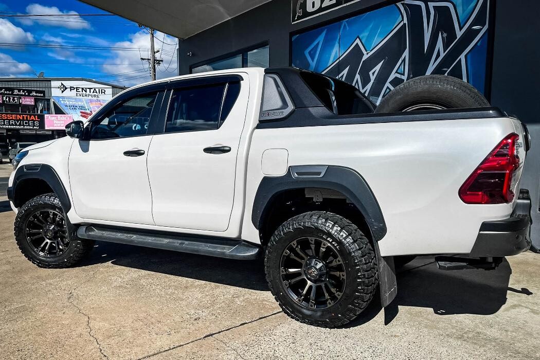 Images Ozzy Tyres Fyshwick | Tyres Canberra | Wheels & Tyres ACT | 4x4 Centre