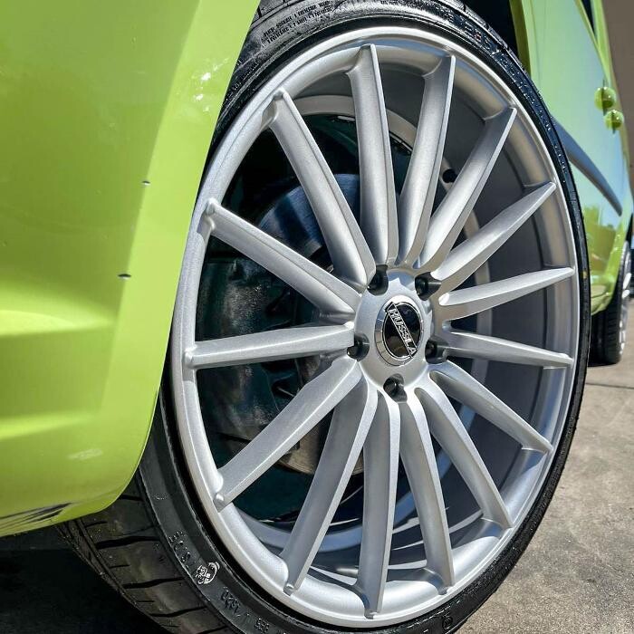 Images Ozzy Tyres Fyshwick | Tyres Canberra | Wheels & Tyres ACT | 4x4 Centre
