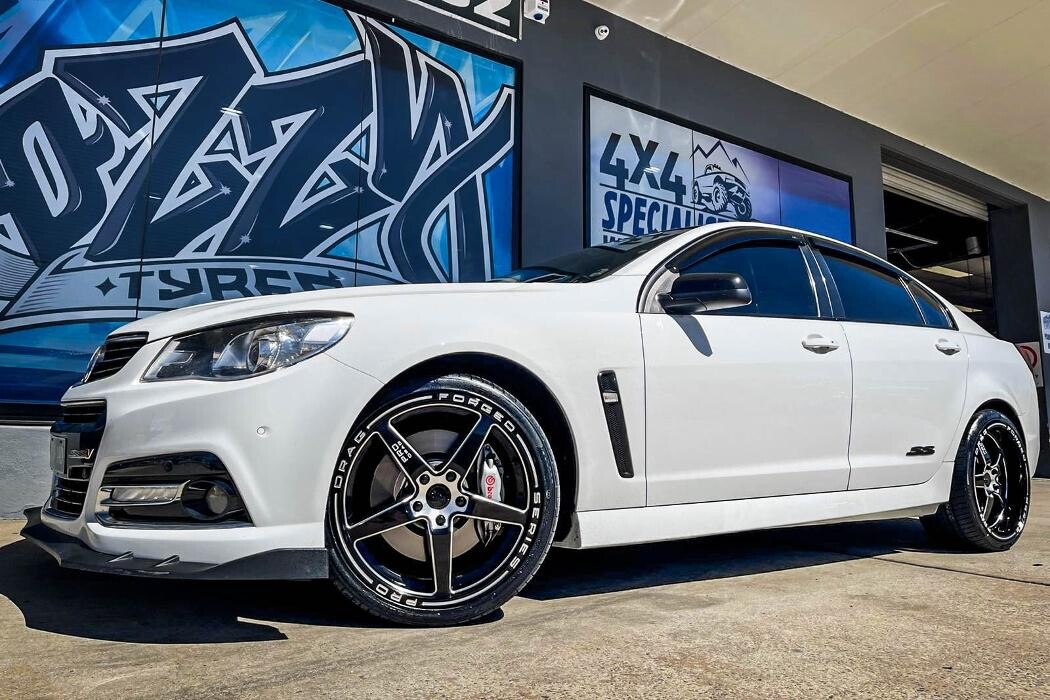 Images Ozzy Tyres Fyshwick | Tyres Canberra | Wheels & Tyres ACT | 4x4 Centre