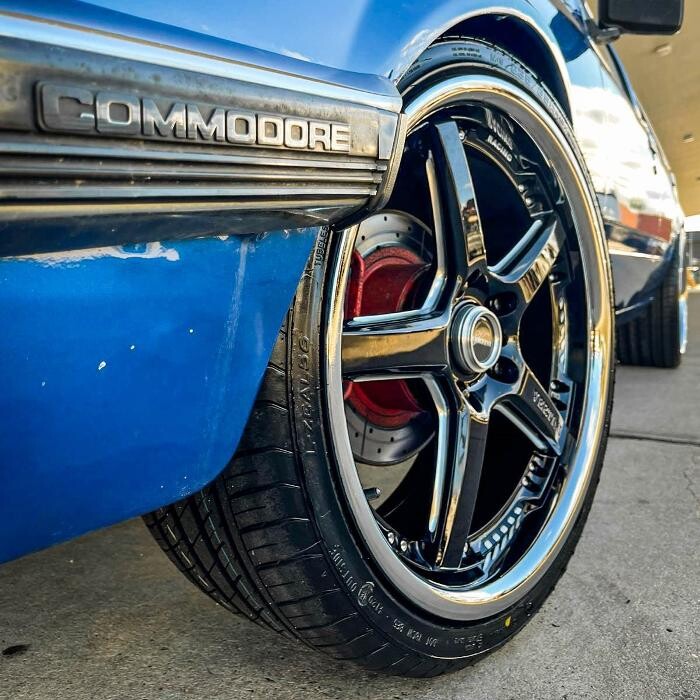 Images Ozzy Tyres Fyshwick | Tyres Canberra | Wheels & Tyres ACT | 4x4 Centre