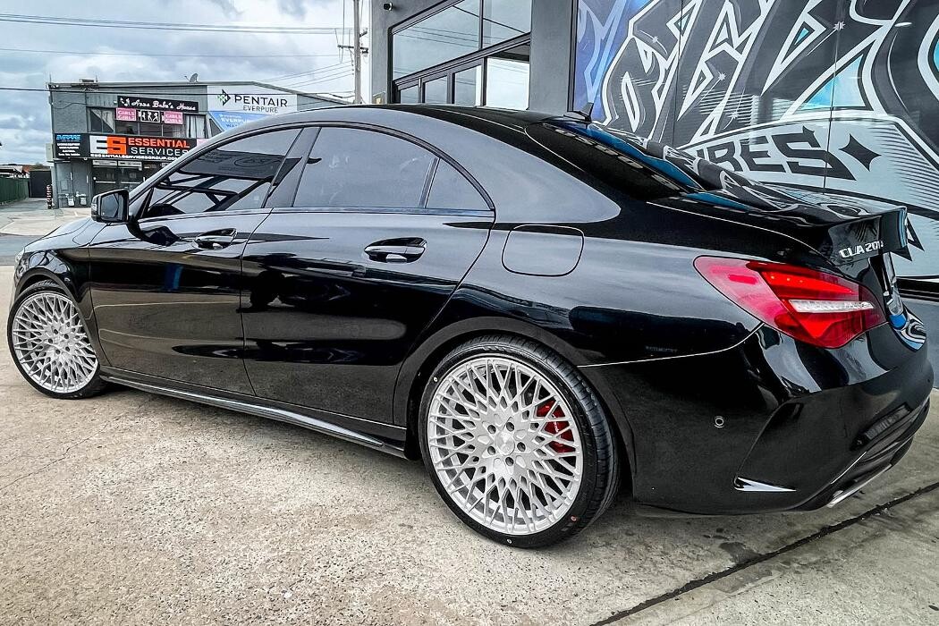 Images Ozzy Tyres Fyshwick | Tyres Canberra | Wheels & Tyres ACT | 4x4 Centre