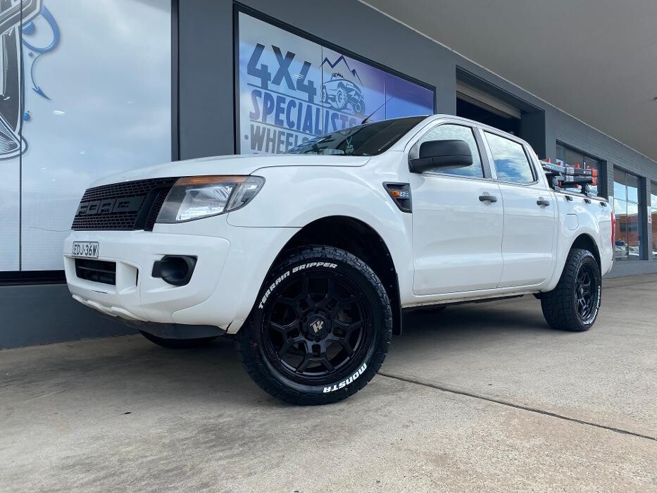 Images Ozzy Tyres Fyshwick | Tyres Canberra | Wheels & Tyres ACT | 4x4 Centre