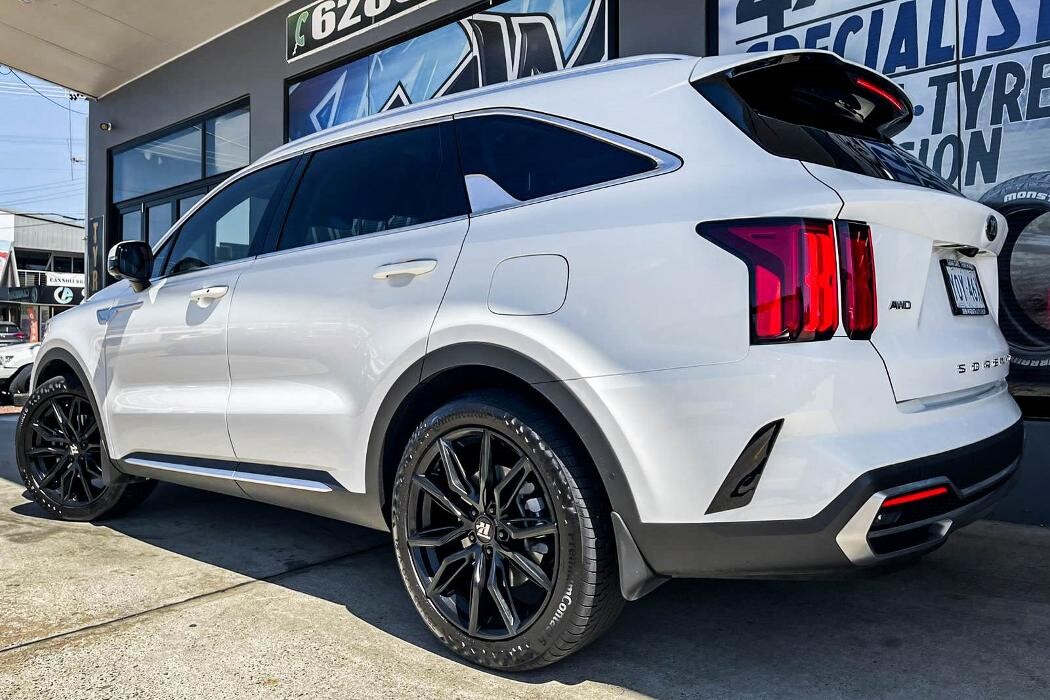 Images Ozzy Tyres Fyshwick | Tyres Canberra | Wheels & Tyres ACT | 4x4 Centre