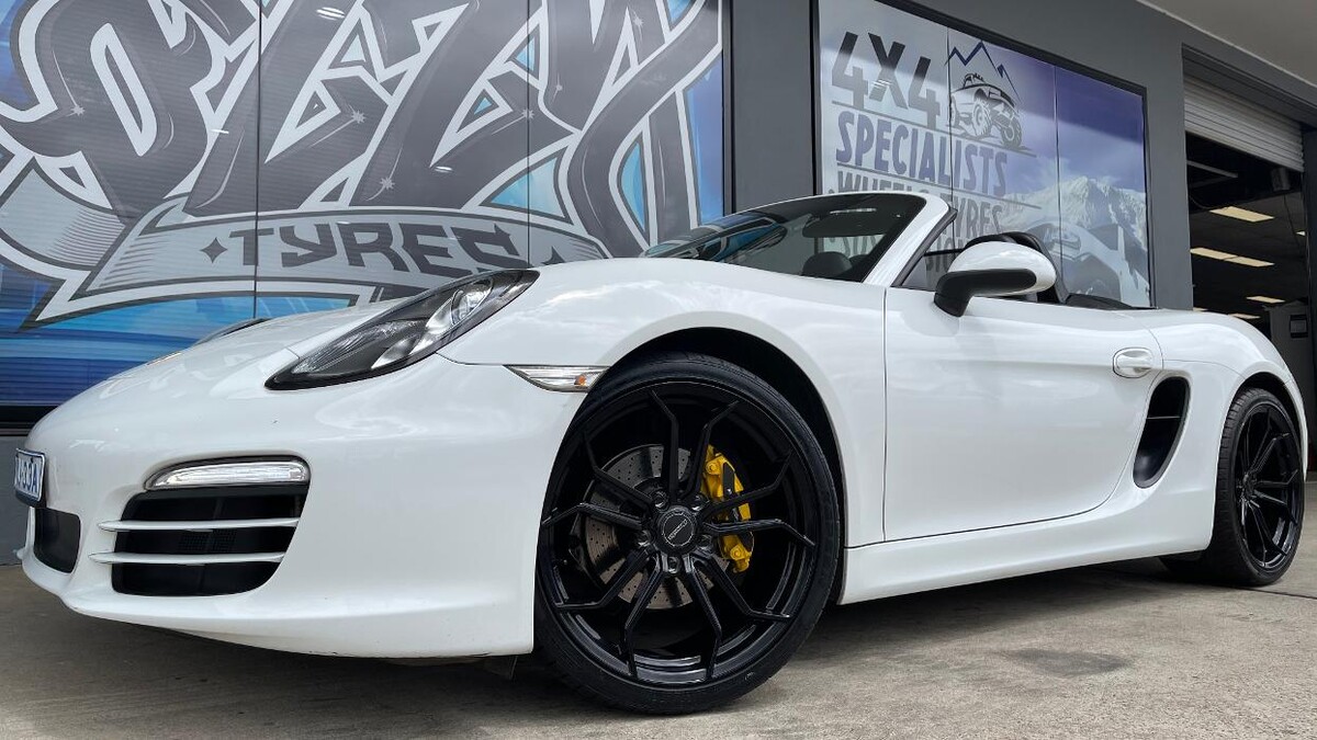 Images Ozzy Tyres Fyshwick | Tyres Canberra | Wheels & Tyres ACT | 4x4 Centre