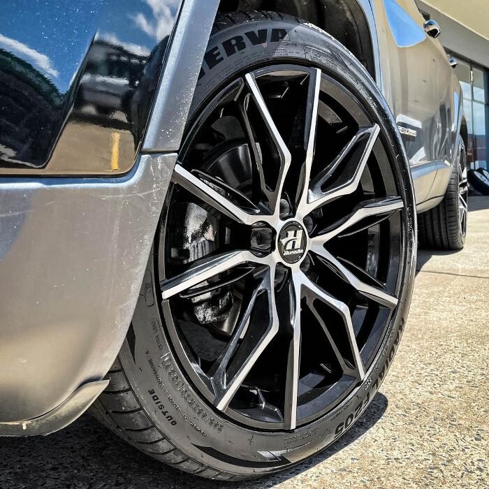Images Ozzy Tyres Fyshwick | Tyres Canberra | Wheels & Tyres ACT | 4x4 Centre