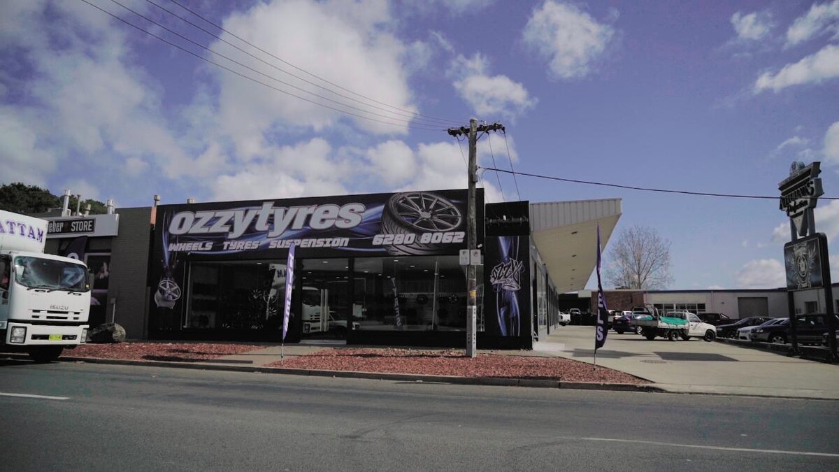 Images Ozzy Tyres Fyshwick | Tyres Canberra | Wheels & Tyres ACT | 4x4 Centre