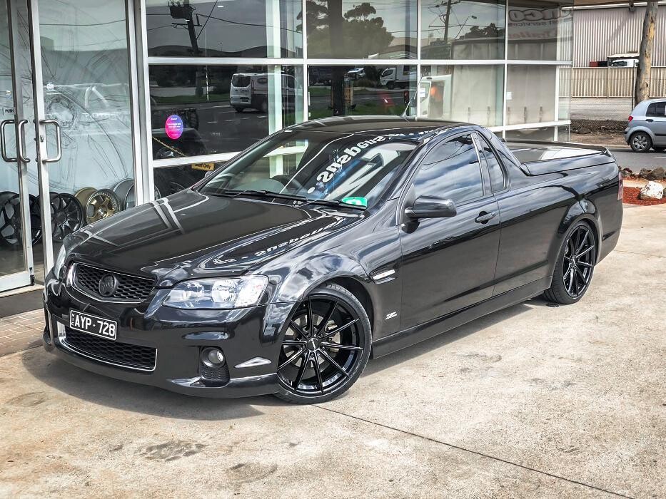 Images Ozzy Tyres Fyshwick | Tyres Canberra | Wheels & Tyres ACT | 4x4 Centre